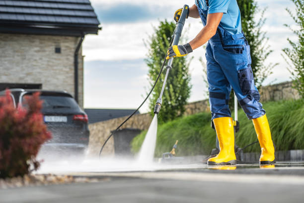 Best Deck Pressure Washing  in Valencia, NM